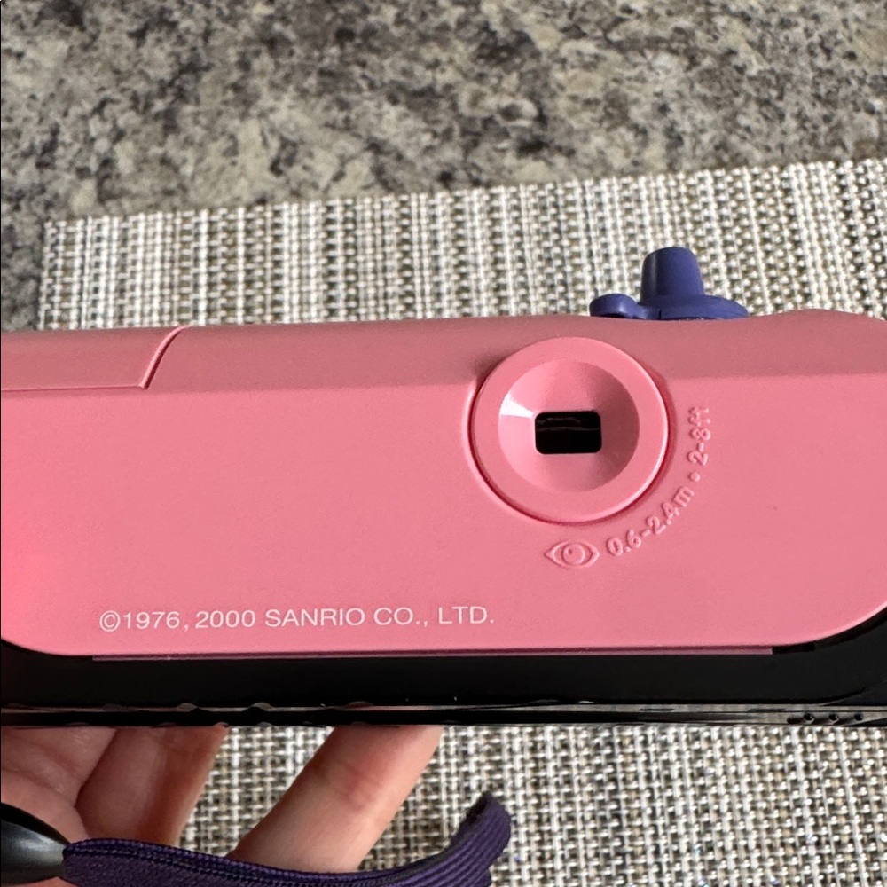 Sanrio Hello Kitty Vintage Retro Polaroid I-Zone Pink Camera 2003 Y2K - Picture 7 of 11